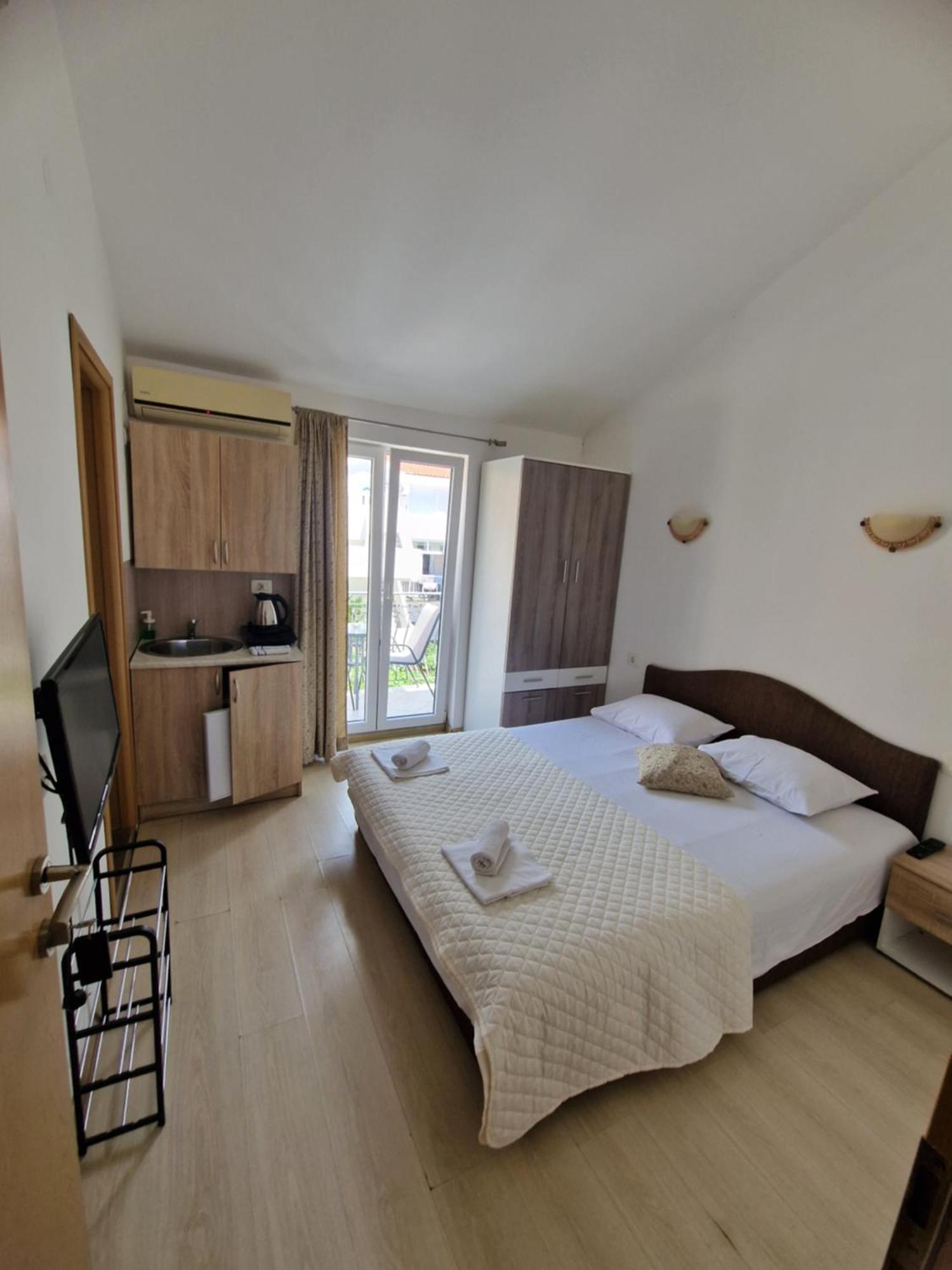 Damjana Guest house 3*